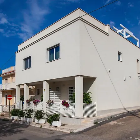 Dimora Nesea Bed & Breakfast